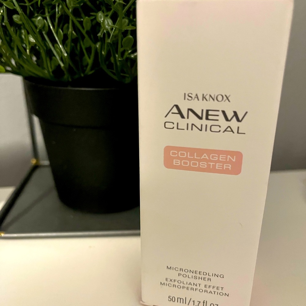 Anew collagen booster/ exfoliating- matches 3 microdermabrasion sessions